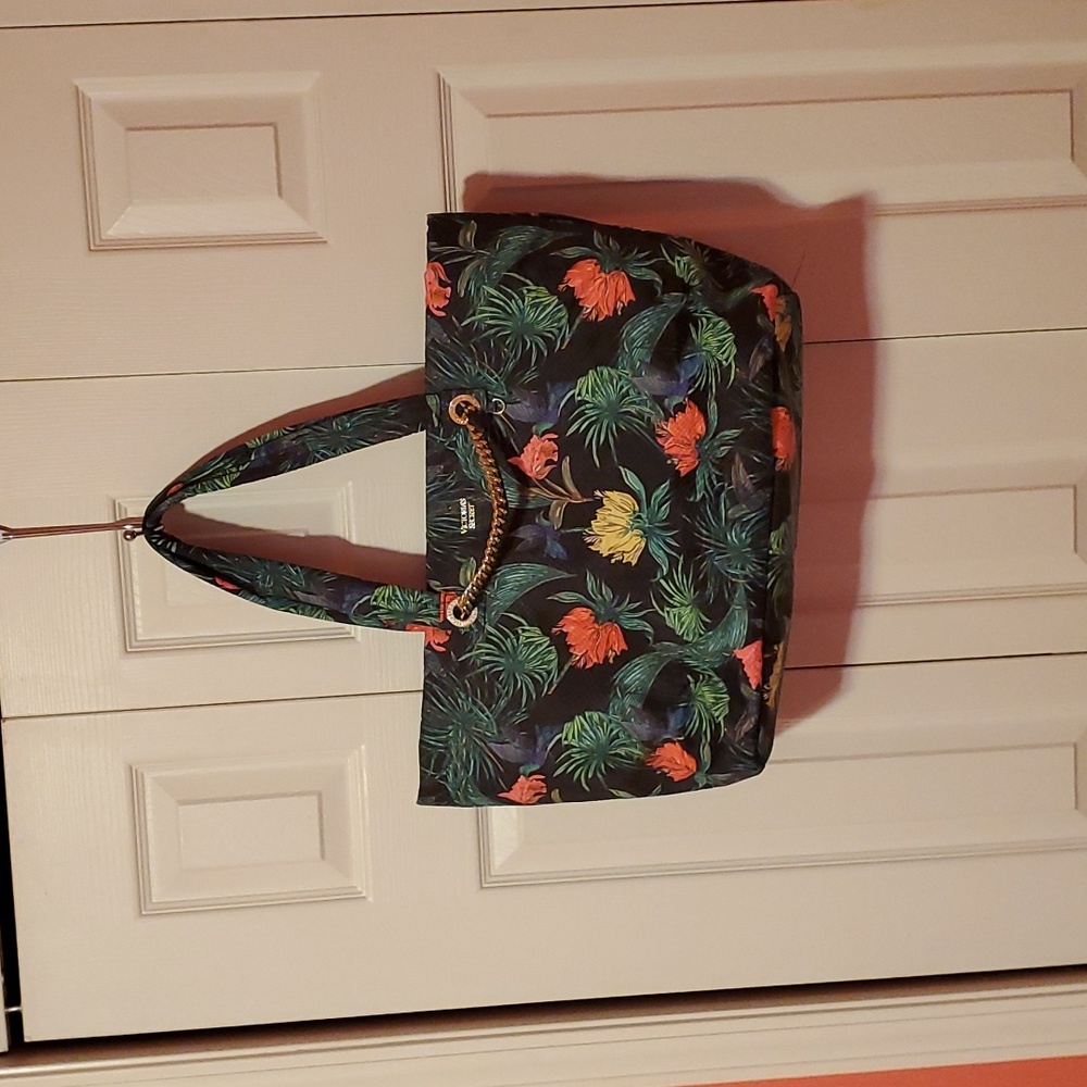 Tote
